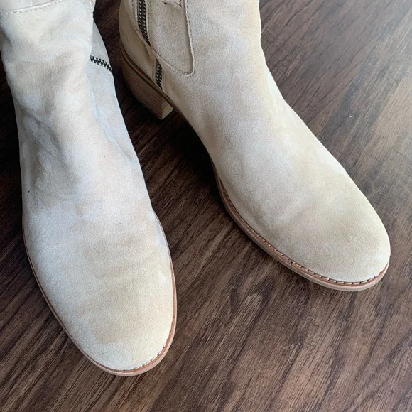 Timberland leather Beige fur lined Knee-High Boots - Picture 11 of 11